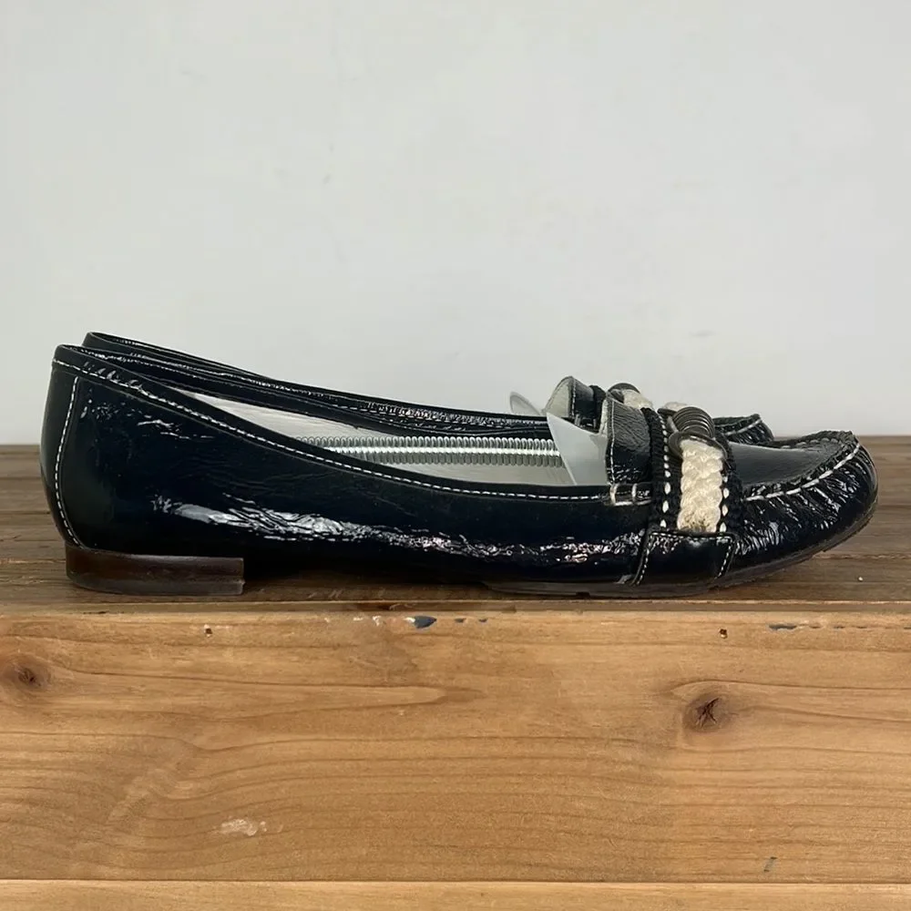 TALBOTS leather loafer flats with nautical rope detail US women’s size 9